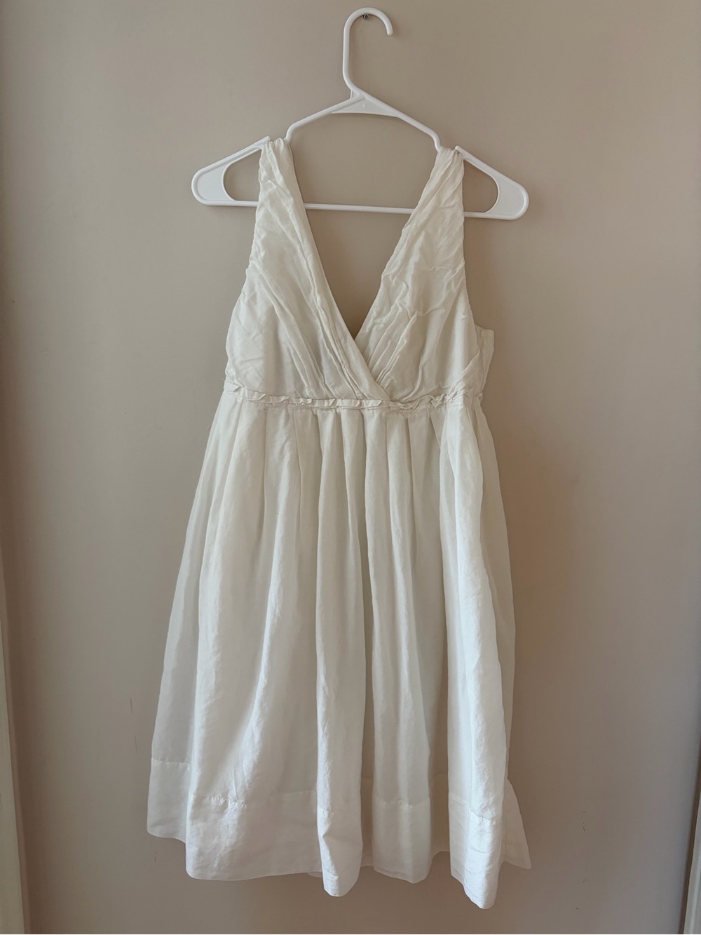 GAP Cream Sleeveless V-Neck Dress